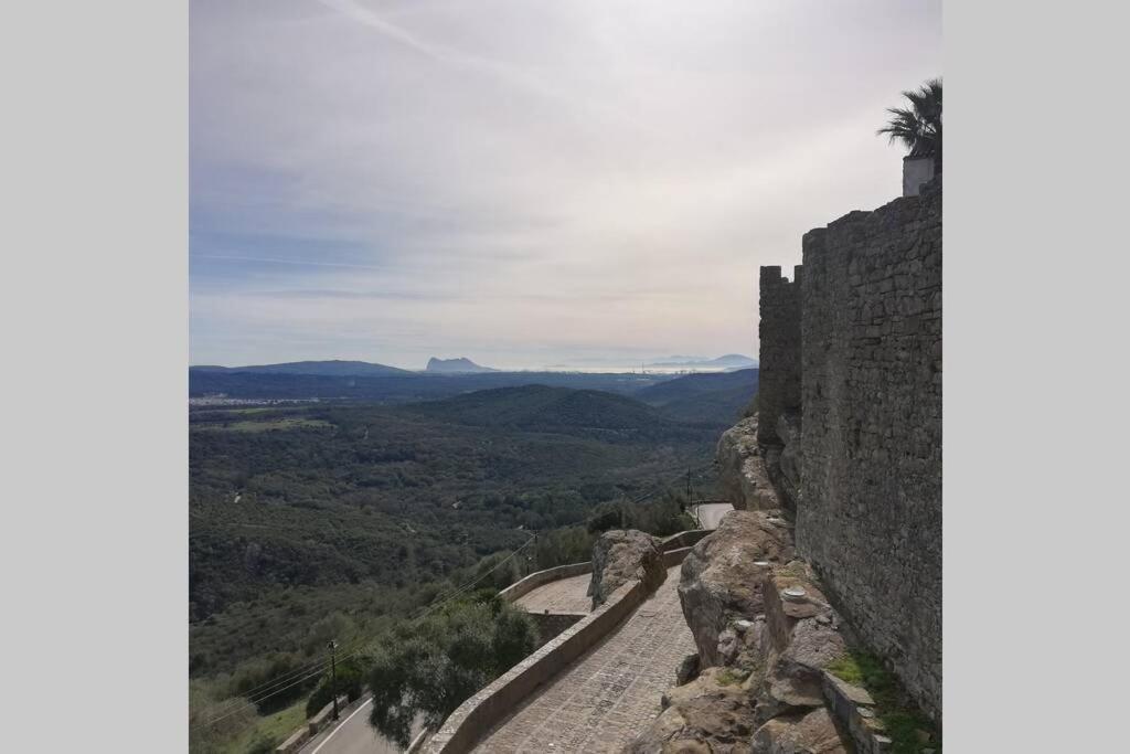 Casa En Fortaleza Medieval Castellar de la Frontera Esterno foto