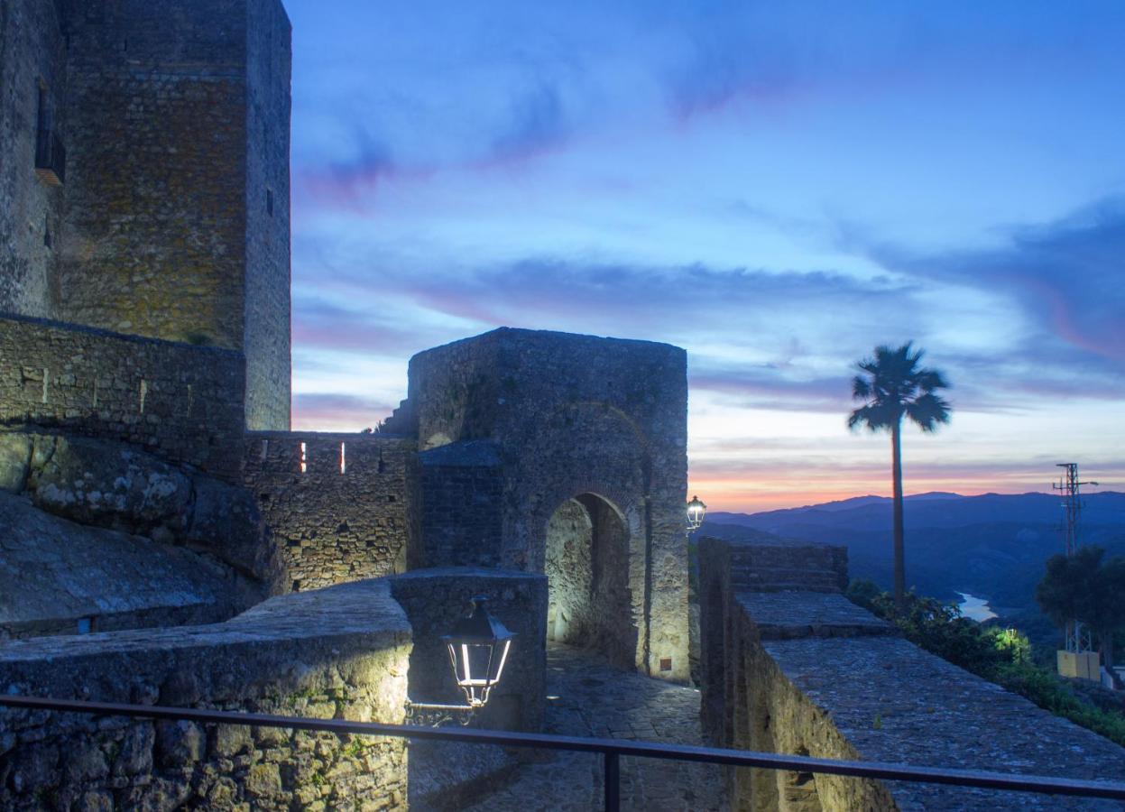 Casa En Fortaleza Medieval Castellar de la Frontera Esterno foto